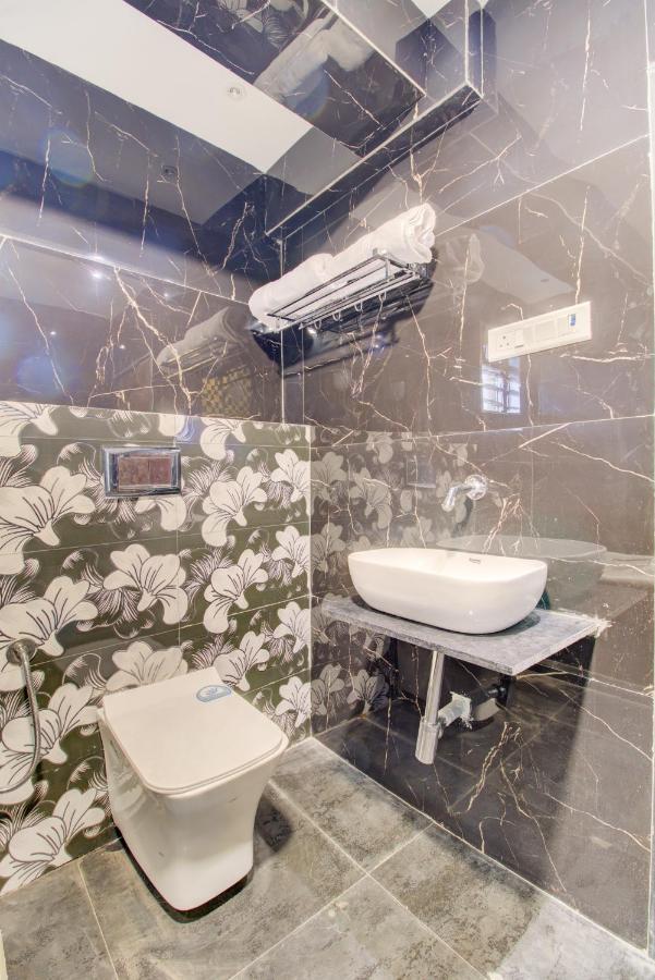 Hotel Samaira Residency,Dombivali Dive Zewnętrze zdjęcie