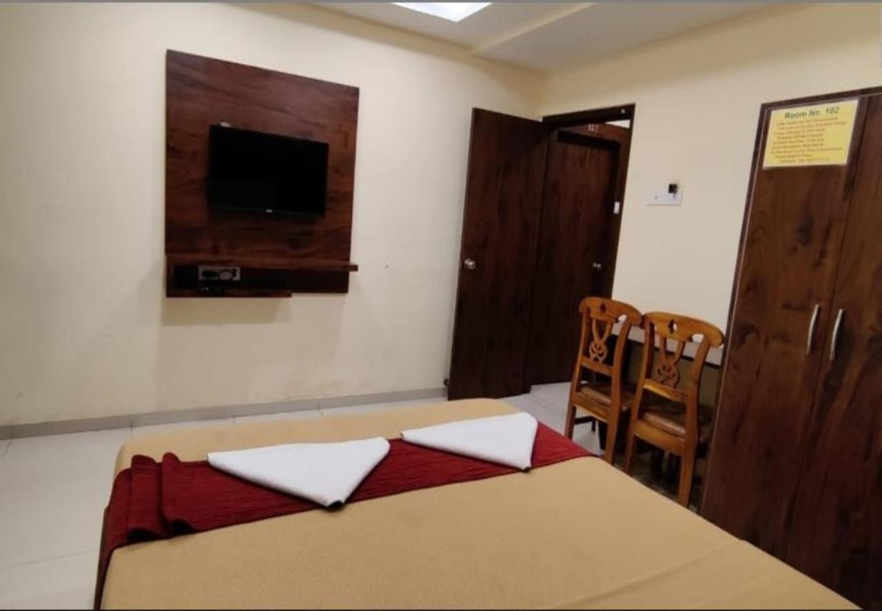 Hotel Samaira Residency,Dombivali Dive Zewnętrze zdjęcie